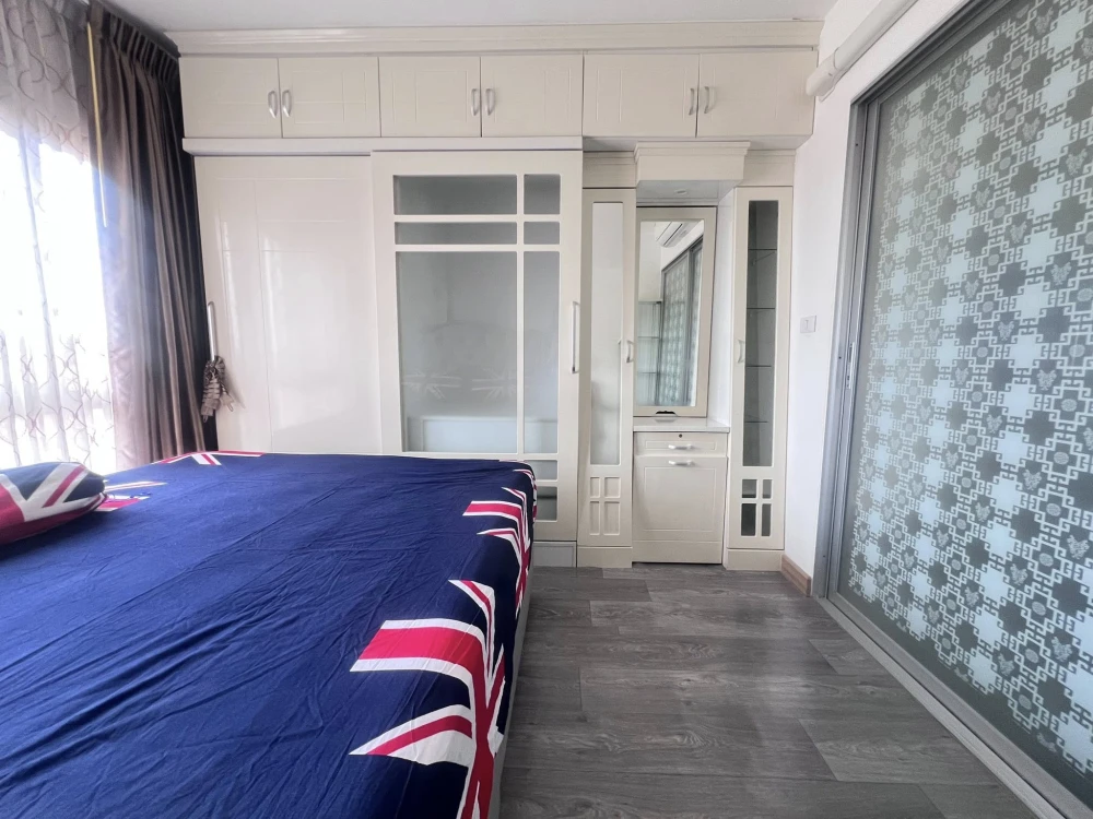For rent: Ploen Ploen Condominium Rangsit-Workpoint 1-2 rooms, fully furnished, nice to live in. If interested, hurry and reserve now.