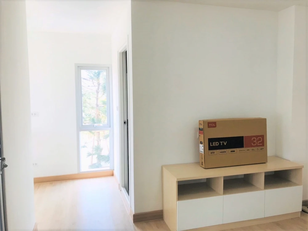 For rent: Ploen Ploen Condominium Rangsit-Workpoint, fully furnished, nice room, reserve now.
