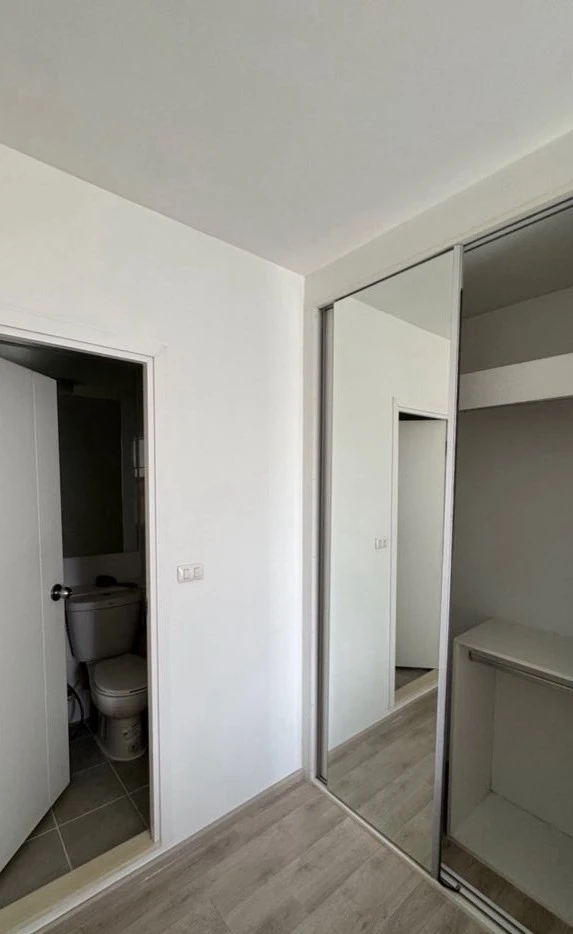 Plum Condo Central Station for rent: 2 bedrooms, 2 bathrooms. Great location, beautiful view, unblocked. What are you waiting for?