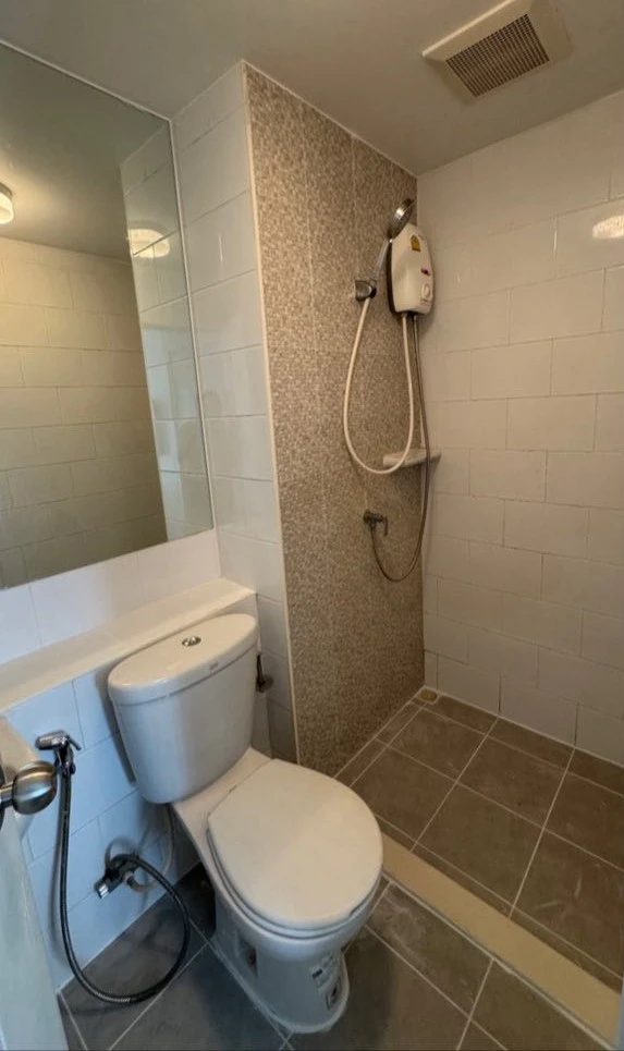 Plum Condo Central Station for rent: 2 bedrooms, 2 bathrooms. Great location, beautiful view, unblocked. What are you waiting for?