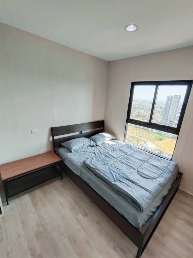 Plum Condo Central Station for rent, 35th floor (high floor), fully furnished, ready to move in. Book now!