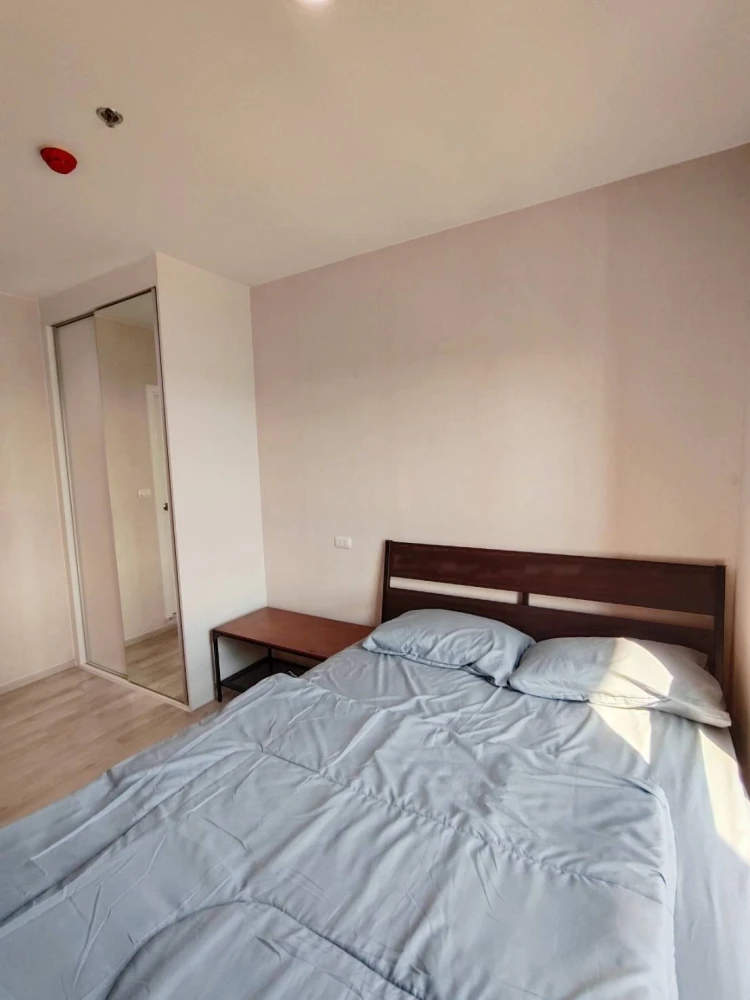 Plum Condo Central Station for rent, 35th floor (high floor), fully furnished, ready to move in. Book now!