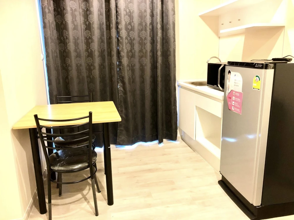 Plum Condo Central Station for rent, 8th floor, fully furnished, nice to live in, book now, don't miss out.