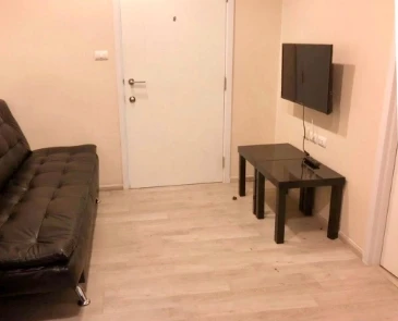 Plum Condo Central Station for rent, 8th floor, fully furnished, nice to live in, book now, don't miss out.