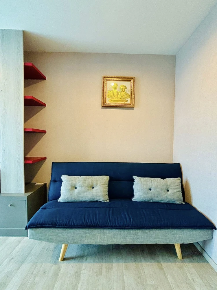 Plum Condo Central Station for rent. Ready to move in, fully furnished, and affordably priced. Book now, don't miss out!