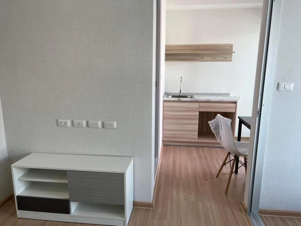 For rent Plum Condo Chaengwattana Donmueang, a nice room at a great price with complete facilities. Book now.
