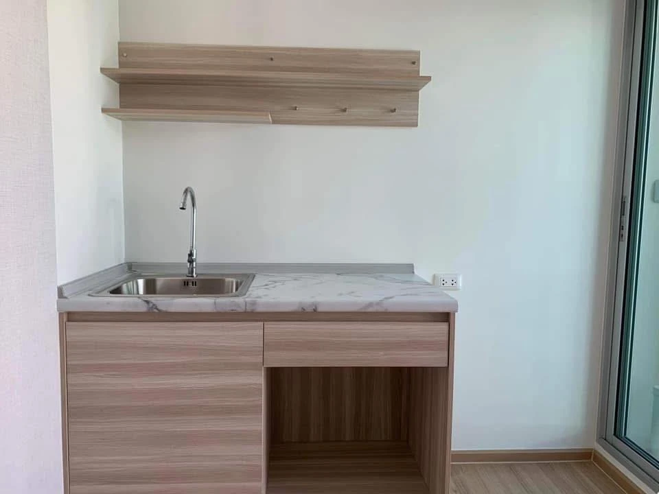 For rent Plum Condo Chaengwattana Donmueang, a nice room at a great price with complete facilities. Book now.