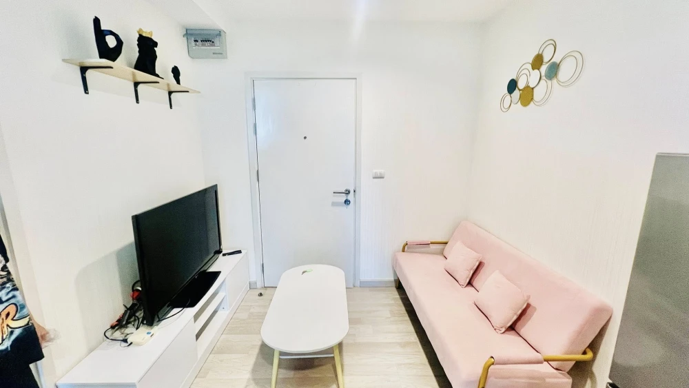 Plum Condo Chokchai 4 for rent, nice room, decorated in a cool tone, fully furnished, reserve now.