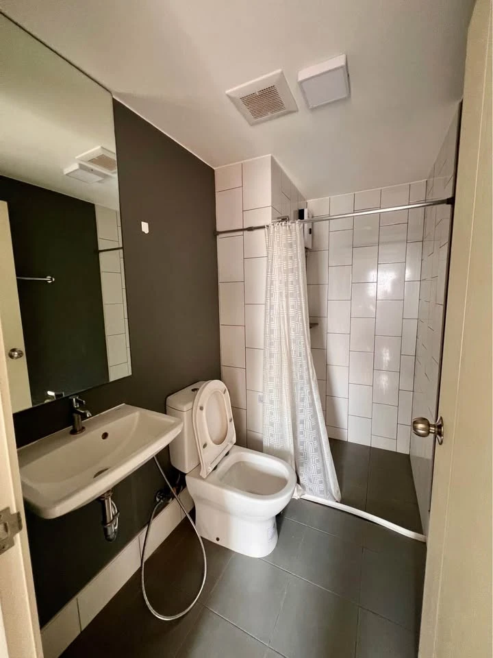 Plum Condo Extra Rama 2 (Phase 2) for rent. Fully furnished with all appliances; just bring your suitcase and move in!