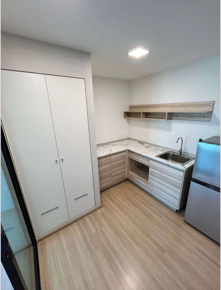 Plum Condo Mix Chaengwattana for rent, 2 bedrooms, spacious living area, fully furnished. Book now!