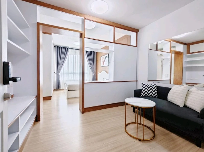 Plum Condo Nawamin for rent, 7th floor. Nice, fully furnished unit. Book now! Don't miss out!