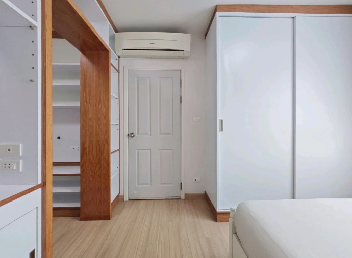Plum Condo Nawamin for rent, 7th floor. Nice, fully furnished unit. Book now! Don't miss out!