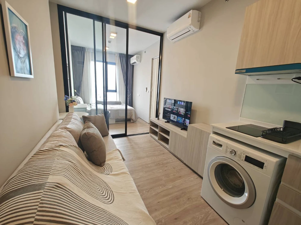 Plum Condo New West for rent, fully furnished and equipped with appliances. If you don't reserve, you'll miss out!