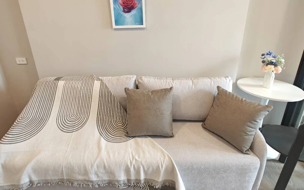 Plum Condo New West for rent, fully furnished and equipped with appliances. If you don't reserve, you'll miss out!