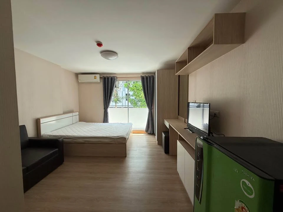 Plum Condo Paholyothin 89, 2nd floor, fully furnished, for rent. Book now!