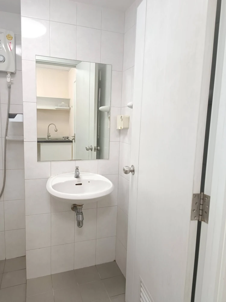 Plum Condo Paholyothin 89, 2nd floor, for rent. Nice, fully furnished. Book now!