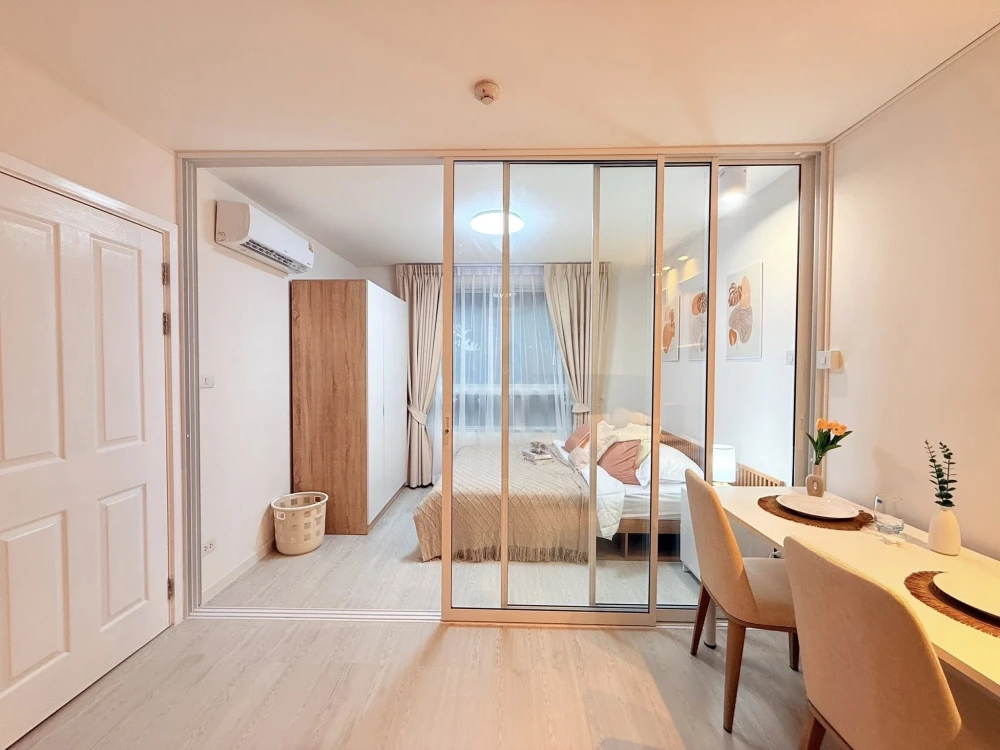 Plum Condo Paholyothin 89 for rent, 2nd floor, beautiful room, fully furnished, super cool. If interested, hurry and reserve now.