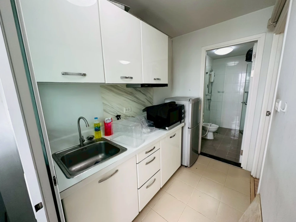 For rent: Plum Condo Paholyothin 89, 3rd floor, airy room, fully furnished, nice to live in, reserve now, hurry!