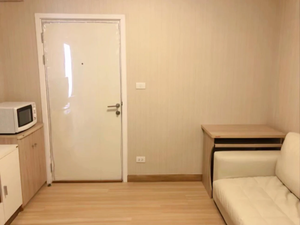 Plum Condo Paholyothin 89 for rent, 5th floor, fully furnished room. Interested? Reserve now. Don't miss out!