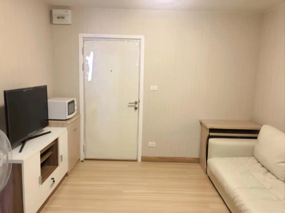 Plum Condo Paholyothin 89 for rent, 5th floor, fully furnished room. Interested? Reserve now. Don't miss out!
