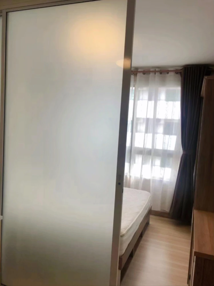 Plum Condo Paholyothin 89 for rent, 5th floor, fully furnished room. Interested? Reserve now. Don't miss out!