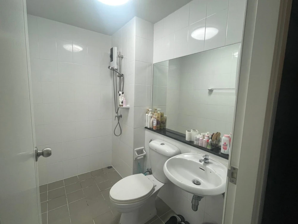 Plum Condo Paholyothin 89, 8th floor, fully furnished, ready to move in. Book now!