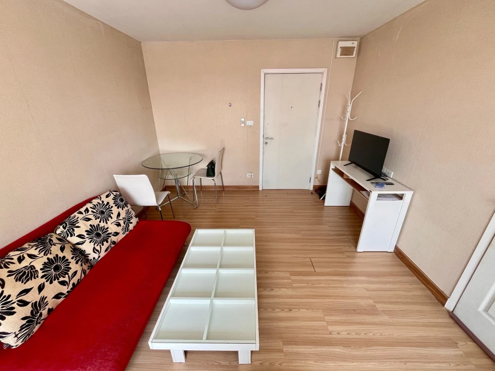 Plum Condo Paholyothin 89 for rent. Nice room, fully furnished, affordable price. Book now!