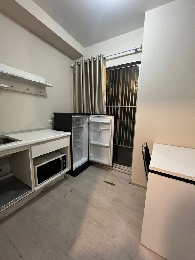 Plum Condo Park Rangsit for rent, 1st floor, pool view, beautiful room, fully furnished, ready to move in. Book now!