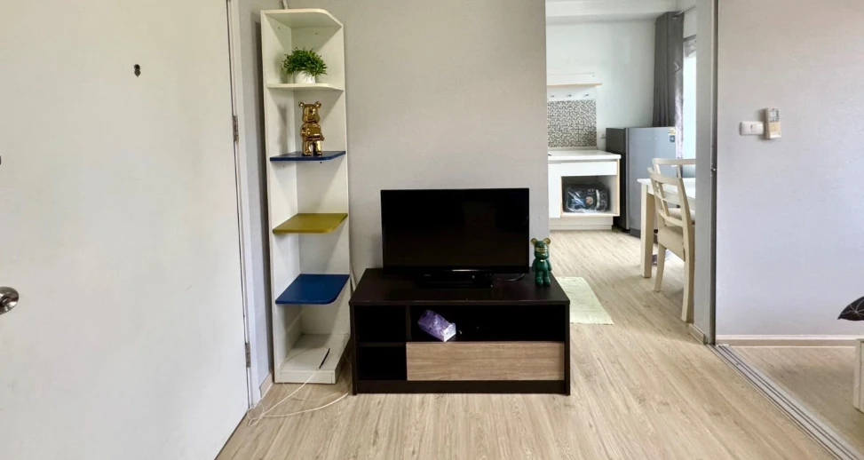 Plum Condo Park Rangsit for rent, 2nd floor, outside view, fully furnished room, ready to move in, hurry and book now, don't wait.