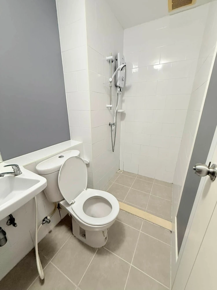 Plum Condo Park Rangsit for rent, 5th floor. Nice, fully furnished. Book now! (Hurry!)