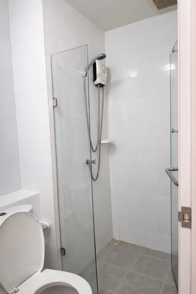 Plum Condo Park Rangsit for rent, 6th floor. Great view, breezy, beautiful room, fully furnished. Book now!