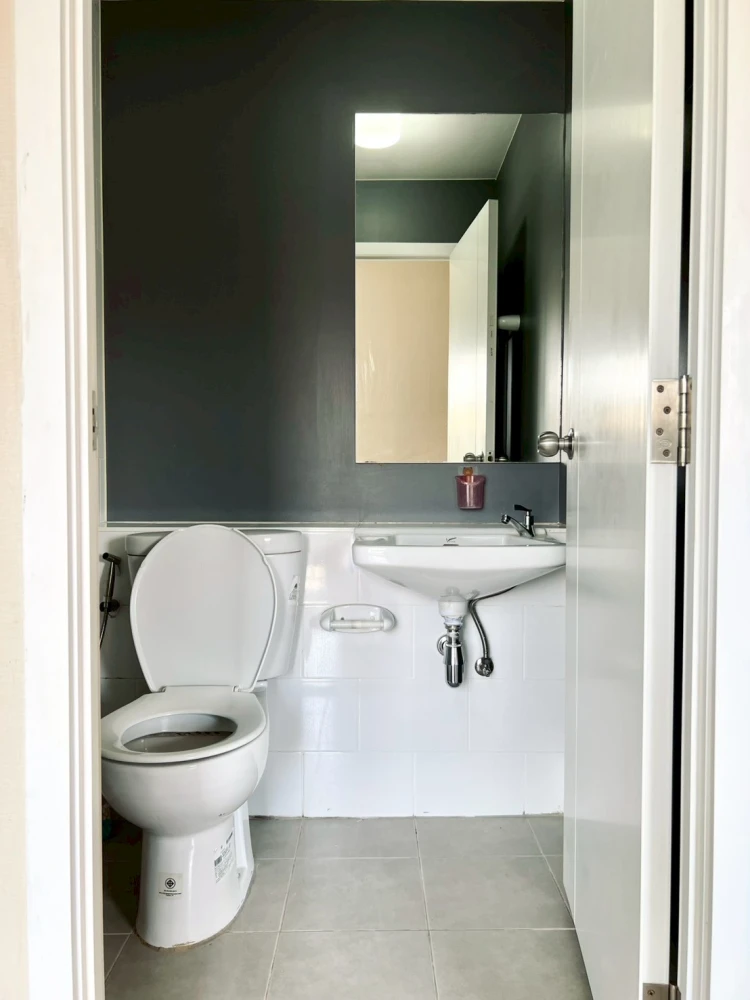Plum Condo Park Rangsit for rent, 7th floor, corner unit, exterior view, fully furnished, very livable. Book now!