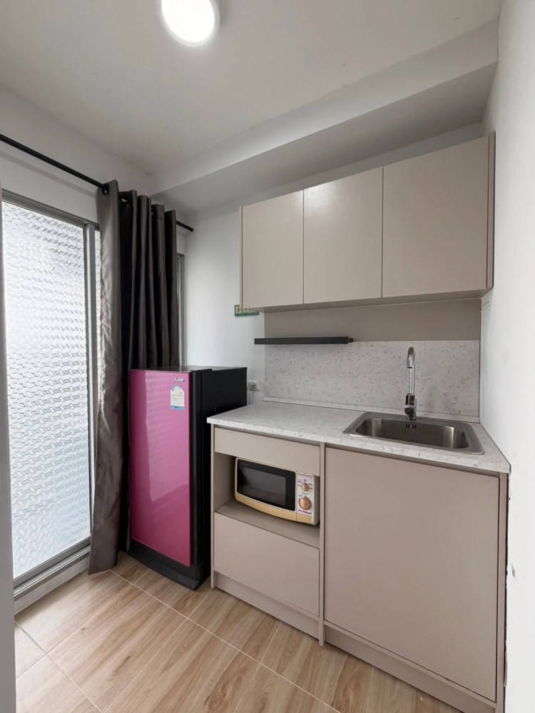 Plum Condo Park Rangsit for rent, 8th floor, city view, fully furnished. Book now, don't wait!