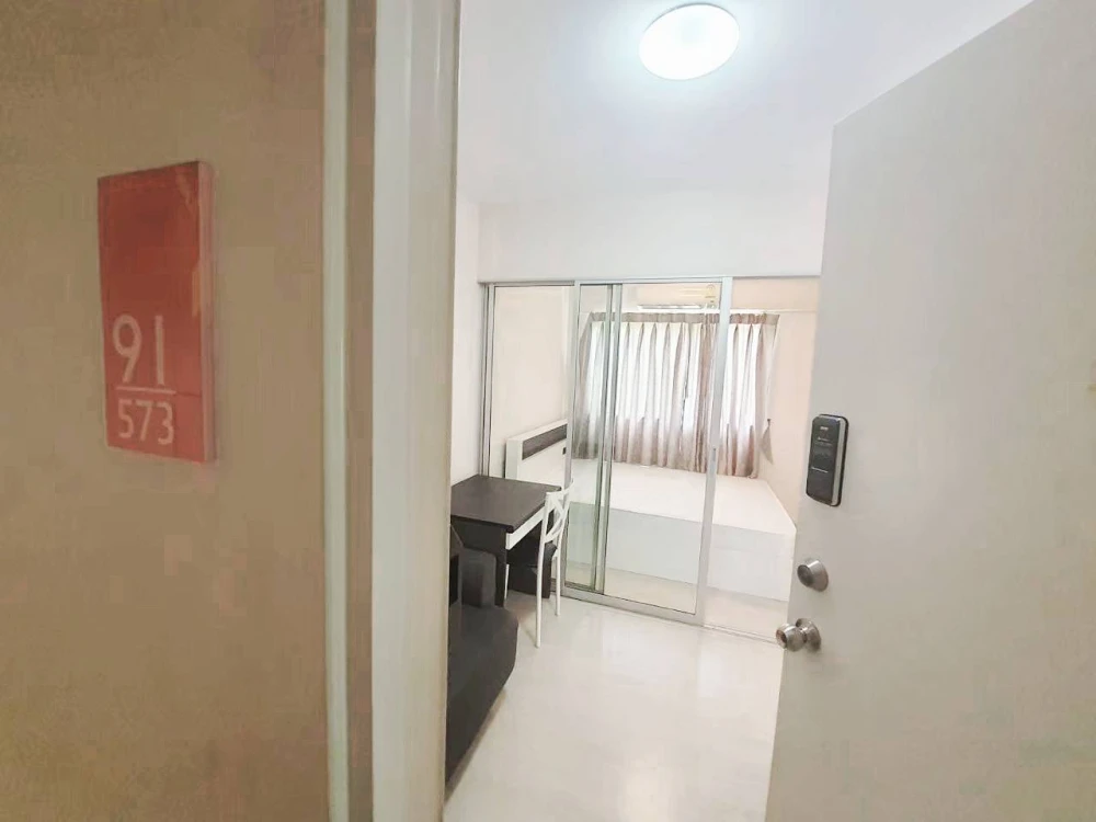 Plum Condo Park Rangsit for rent, pool view, partitioned room with complete decorations, book now