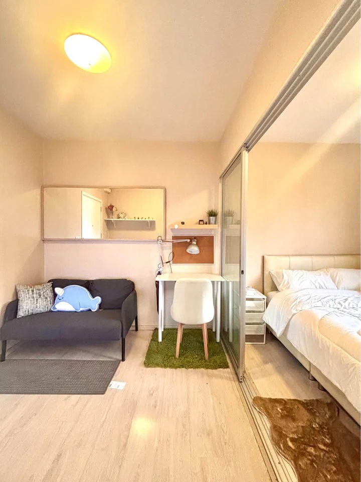 Plum Condo Park Rangsit for rent. Nice unit on the 7th floor, fully furnished with appliances. Book now!