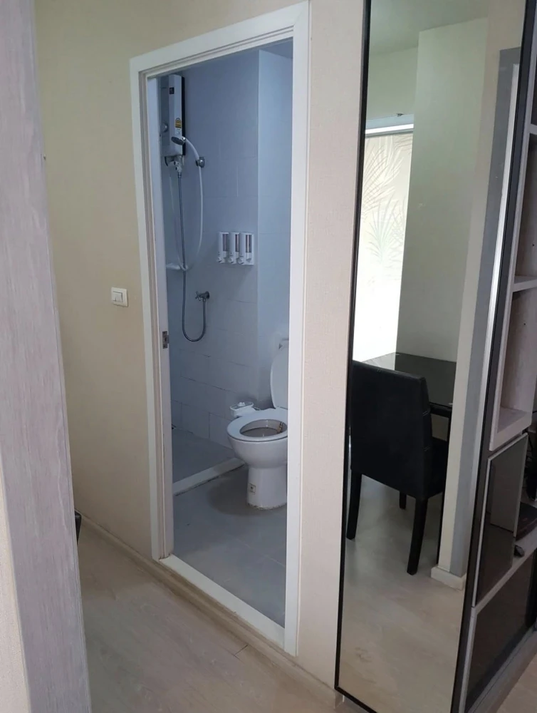 Plum Condo Park Rangsit for rent. Nice room, great location, fully furnished. Just bring your bags and move in!