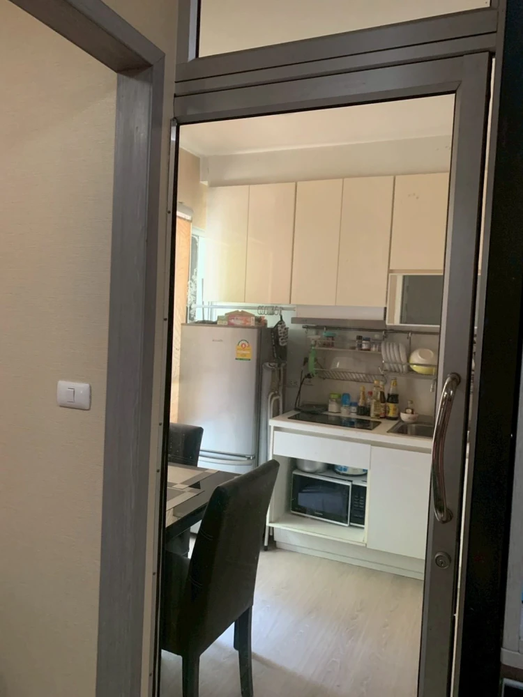 Plum Condo Park Rangsit for rent. Nice room, great location, fully furnished. Just bring your bags and move in!