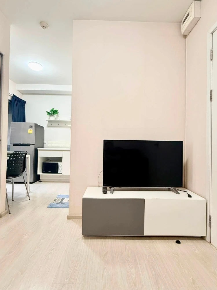Plum Condo Park Rangsit for rent. Nice room, fully furnished. Book now!