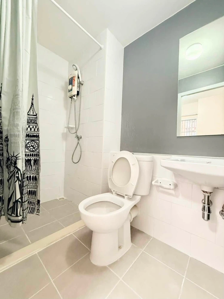 Plum Condo Park Rangsit for rent. Nice room, fully furnished. Book now!