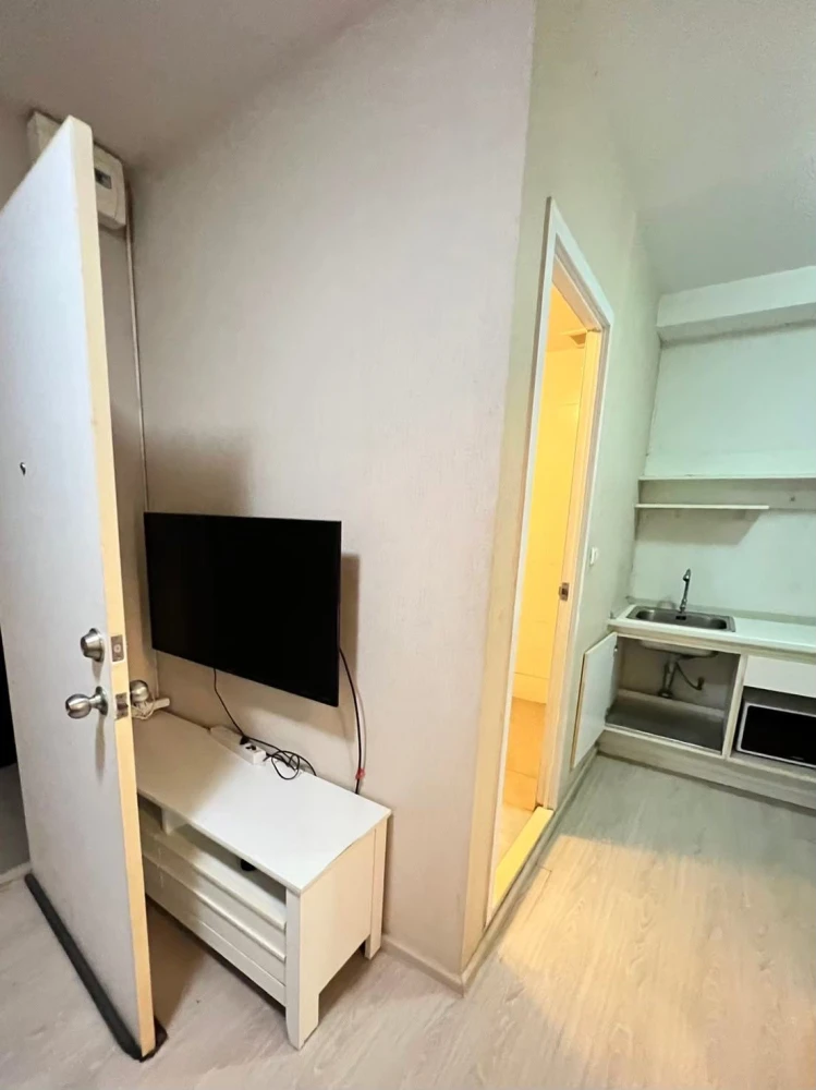 Plum Condo Park Rangsit for rent. Ready to move in, fully furnished. Affordable price. Book now, don't miss out!