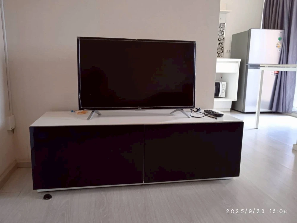 Plum Condo Park Rangsit for rent. Corner unit offering privacy. Fully furnished. Book now!