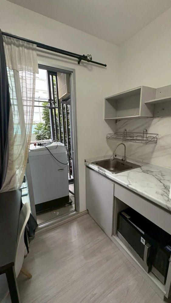Plum Condo Ram 60 Interchange for rent, 2nd floor, nice room, fully furnished, reserve now.