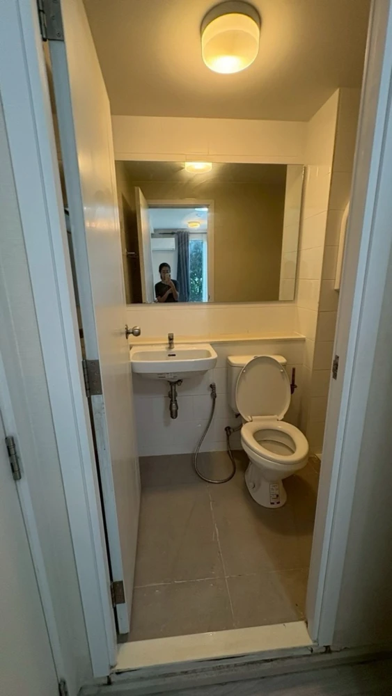 Plum Condo Ram 60 Interchange for rent, 2nd floor, nice room, fully furnished, reserve now.