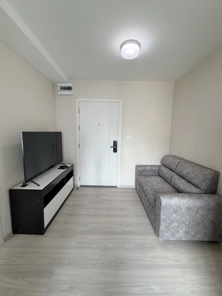 Plum Condo Ram 60 Interchange for rent, corner room with privacy, 6th floor, good location, full facilities, reserve now.