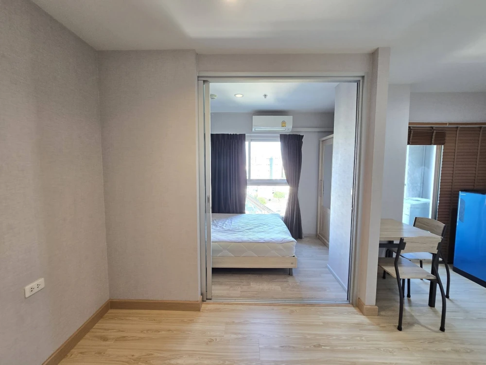 Plum Condo Ramkhamhaeng Station for rent. High floor unit, very livable. Book now!