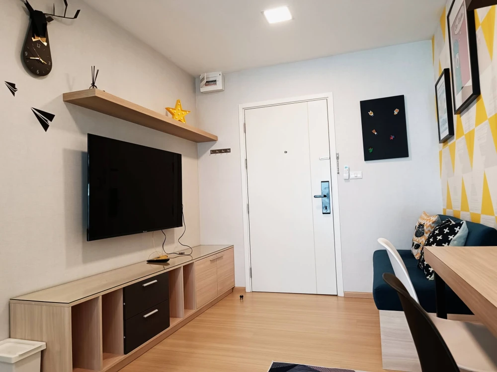 For Rent: Plum Condo Rangsit Alive 1, 5th floor. Fully furnished and inviting—book now if interested.