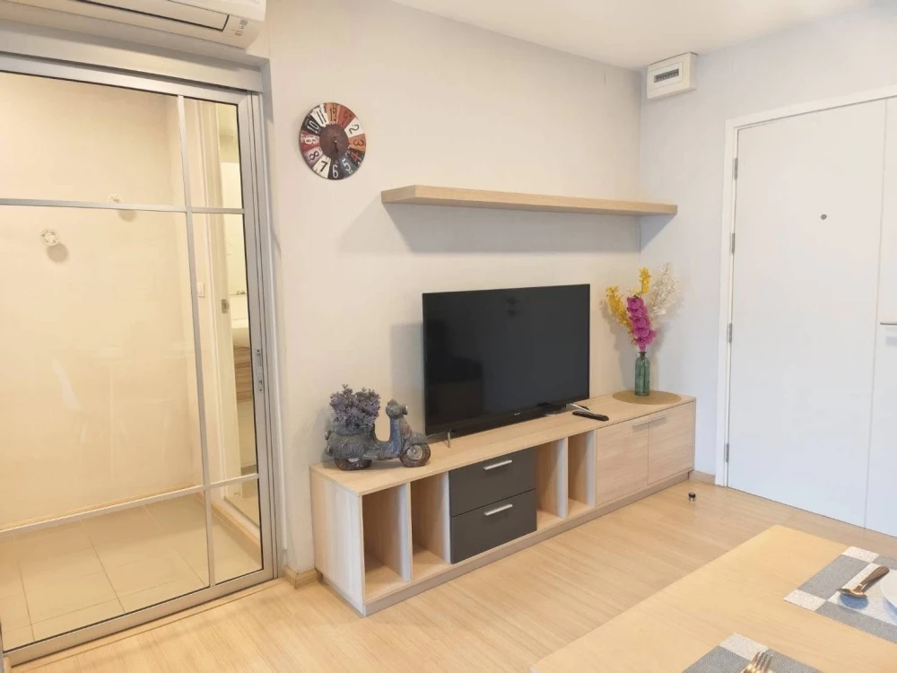 Plum Condo Rangsit Alive for rent. 1 bedroom, ready to move in. Fully furnished with all amenities. Everything you need in one place. Don't miss out!