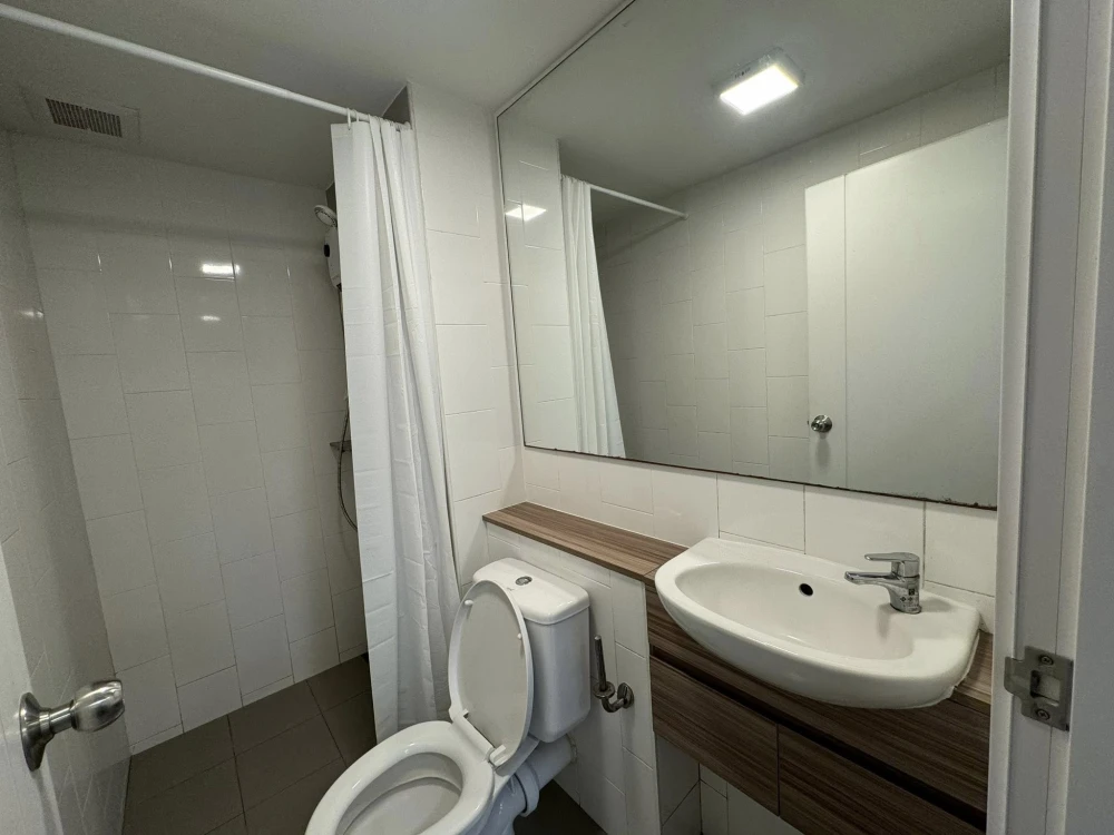 Plum Condo Rangsit Alive 2 for rent, 3rd floor, pool view, fully furnished, nice to live in, reserve now, hurry!