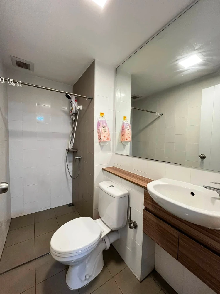 Plum Condo Rangsit Alive 2 for rent, 6th floor, unobstructed view, fully furnished. Book now!