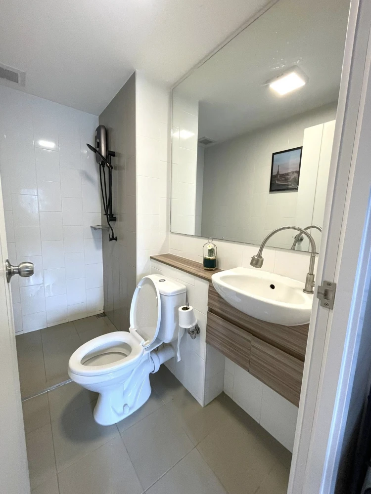 Plum Condo Rangsit Alive 2 for rent, 7th floor, nice room, fully furnished. Interested? Hurry and reserve now. Don't miss out!